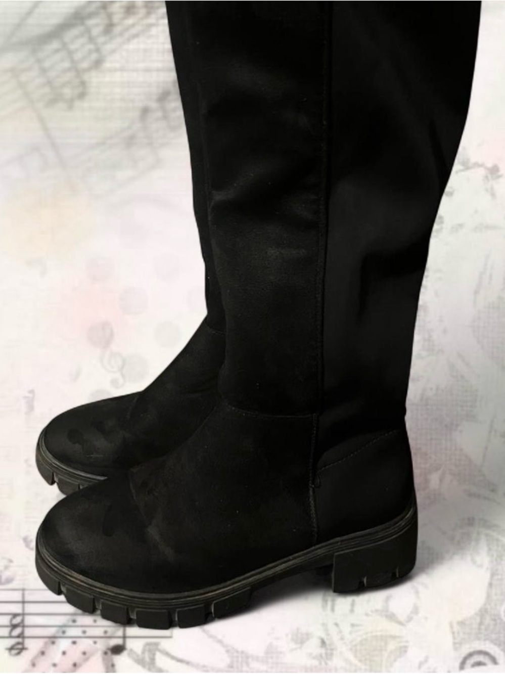 Black Women's Knee-High Chunky Sole Boots